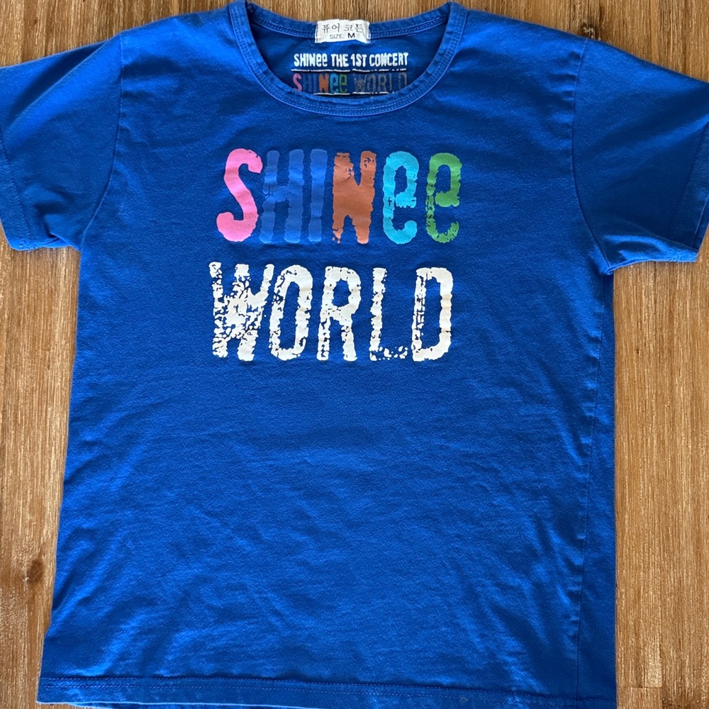 Shinee World * ultra rare * the 1st concert tee shirt Jonghyun 2nd gen k-pop